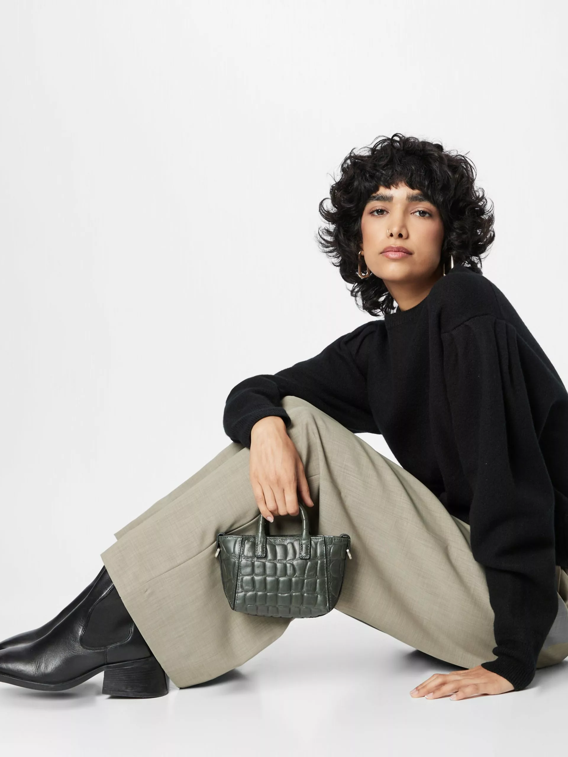 AllSaints Pulls Maille Fine Pull-over VIKA Femme Noir 7 AllSaints Pulls Maille Fine Pull-over VIKA Femme Noir – Image 5