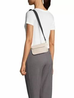 AllSaints Sacoches à Bandoulière Sac à Bandoulière ZOE Femme Ivoire -AllSaints Magasin D'usine a248af571e2484449b11720abeb7d46d